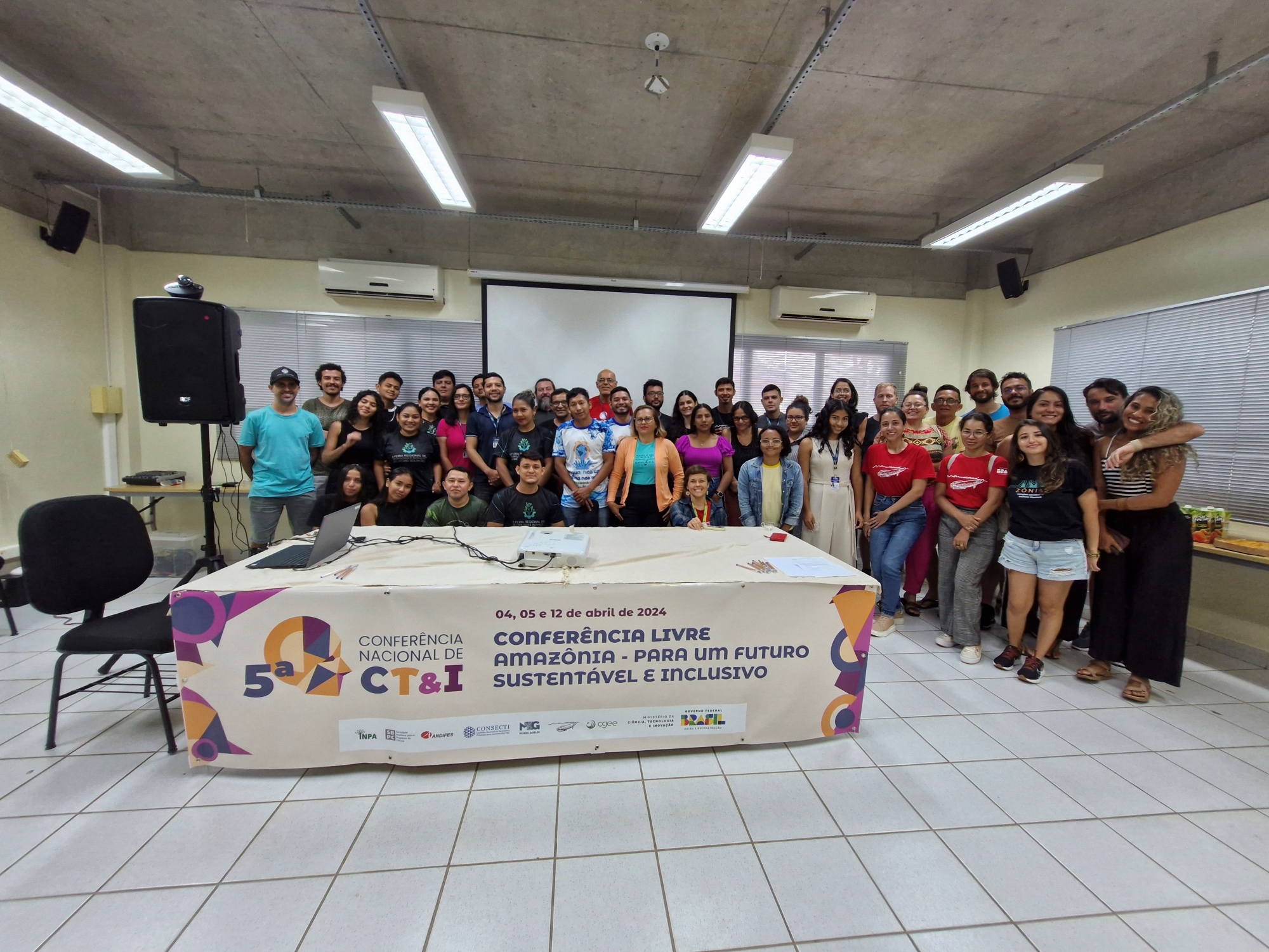Instituto Mamirauá participa de Conferências sobre Ciência, Tecnologia e Inovação na Amazônia