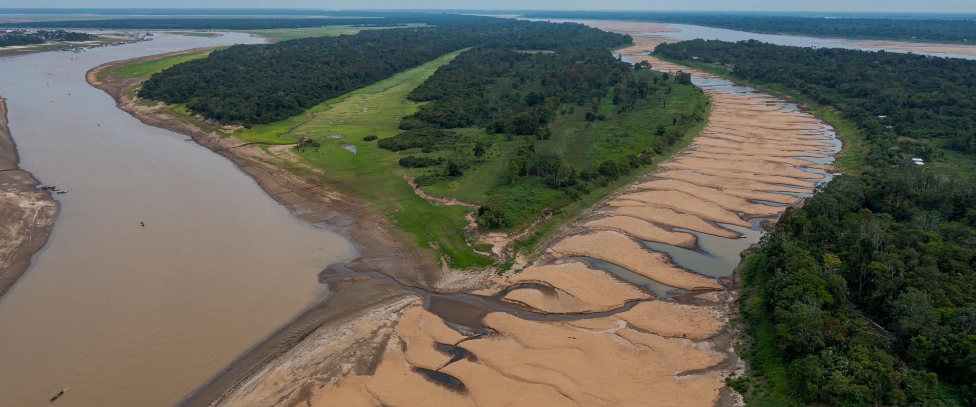 Aquecimento extremo em lagos da Amazônia acende alerta para consequências das mudanças climáticas Aquecimento extremo em lagos da Amazônia acende alerta para consequências das mudanças climáticas