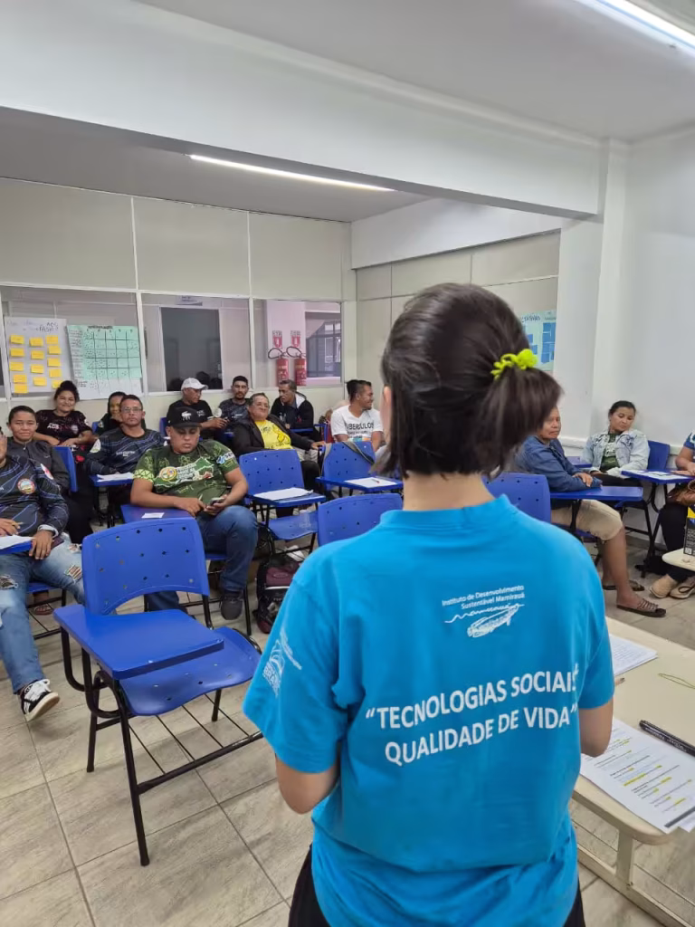 Instituto Mamirauá e parceiros capacitam 50 agentes de saúde em tratamento de água, saneamento e higiene em Tefé, Amazonas internac 18 12